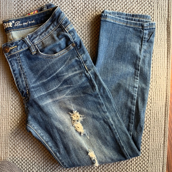 Machine Denim - Machine distressed Nouvelle Mode Jeans Size 27
